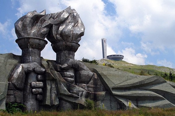 Бузлуджа, Болгария Бузлуджа, Болгария