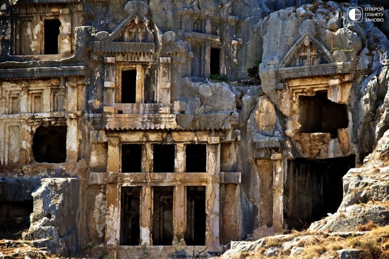 Ликийские гробницы в Мире