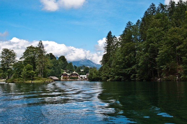 Царское озеро. Королевское озеро Кёнигзее. Konigssee озеро Германия. Королевское озеро в Баварии. Императорские озера.