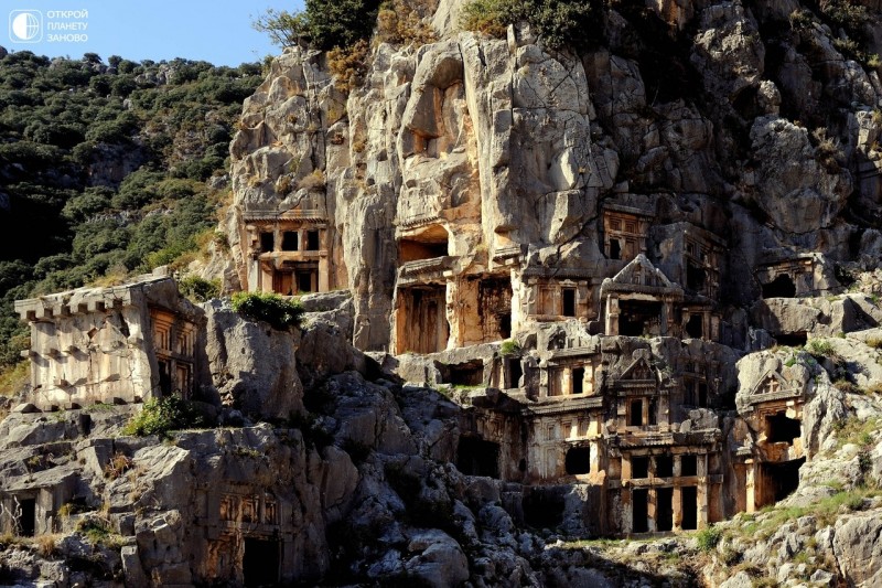 Ликийские гробницы в Мире