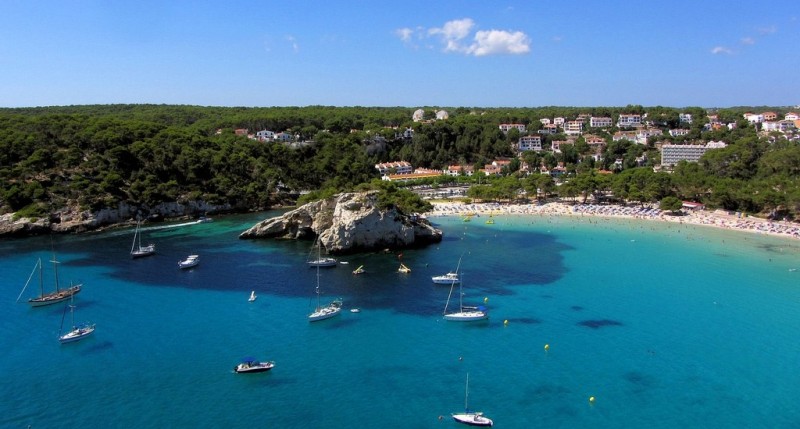 Остров Менорка (англ. Menorca Island), Испания