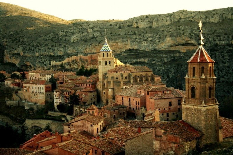 Альбаррасин- это один из прекраснейших городов Испании и уникальное место, располагается в провинции 0