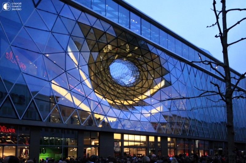 Красивейший торговый комплекс MyZeil Красивейший торговый комплекс MyZeil