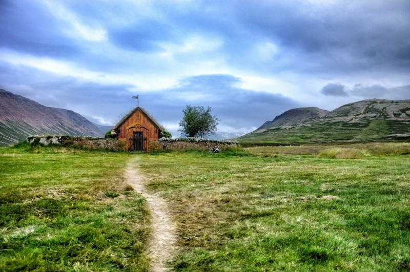 Старейшая церковь Исландии.