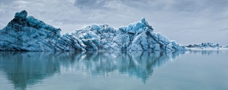 Цветные айсберги и ледники