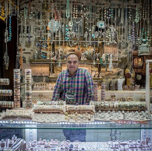 Пестрые краски Гранд базара в Стамбуле Пестрые краски Гранд базара в Стамбуле