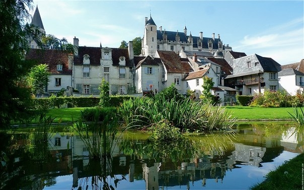 Замок Лош, Франция 1