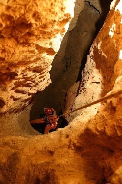 Самая глубокая пещера в мире