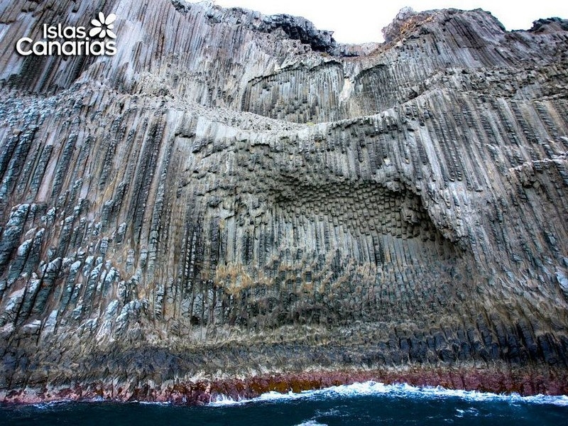 Удивительные базальтовые скалы на Канарских островах