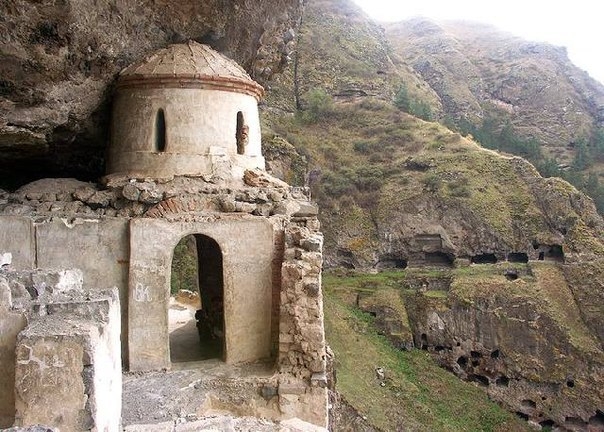 Пещерный город Вардзия Пещерный город Вардзия