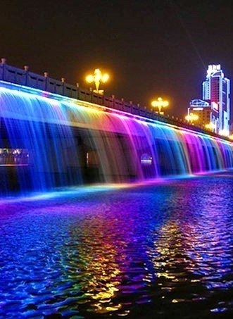 Мост Банпо, фонтан Лунная Радуга. Сеул. Южная Корея