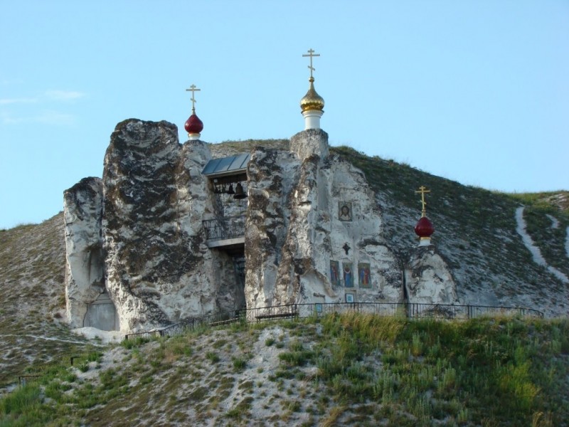 Костомаровский Спасский женский монастырь