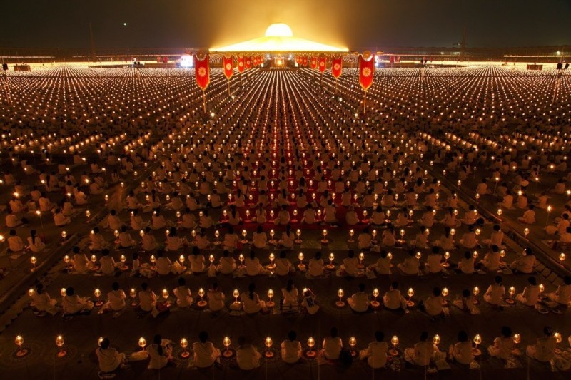 Wat Phra Dhammakaya - удивительный храм