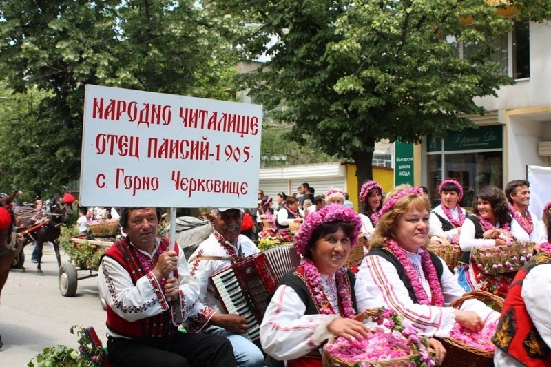 Фестиваль роз в Болгарии