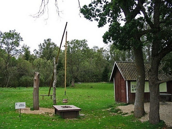 Ведьмин колодец в Эстонской деревне