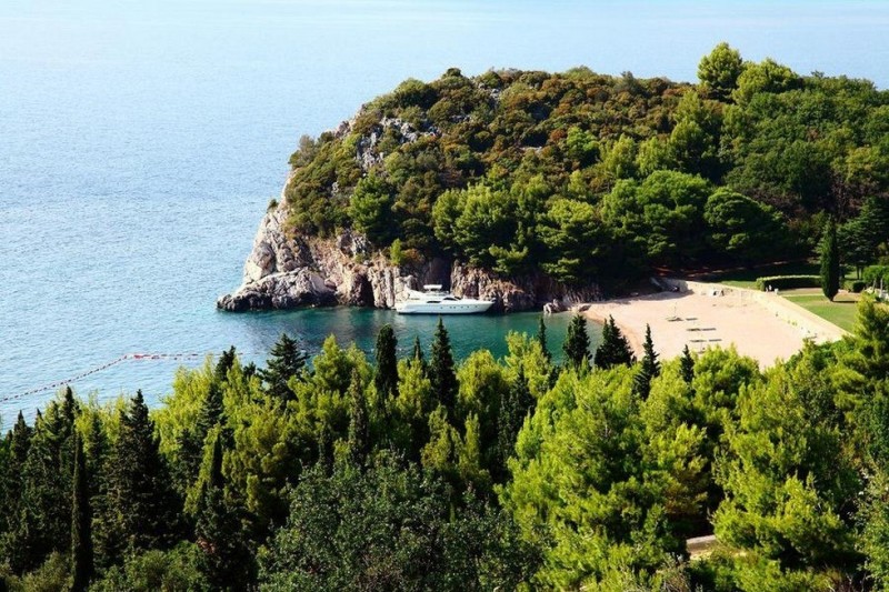 Свети Стефан: остров-отель в Адриатике