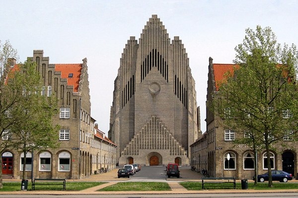 Церковь Грундтвига в Копенгагене, Дания