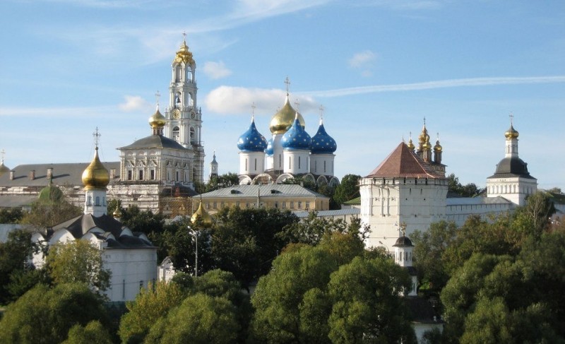 Шедевр архитектурного искусства: Троице-Сергиева Лавра (Россия) Шедевр архитектурного искусства: Троице-Сергиева Лавра (Россия)