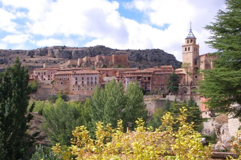 Альбаррасин- это один из прекраснейших городов Испании и уникальное место, располагается в провинции