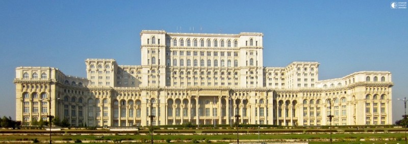 Дворец Чаушеску в Бухаресте, Румыния Дворец Чаушеску в Бухаресте, Румыния