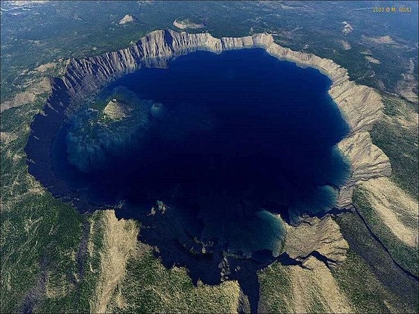 Кратерное озеро Крейтер (Crater Lake), штат Орегон, США