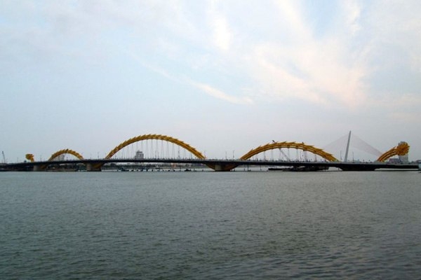 Мост Дракона, город Дананг