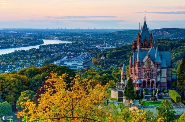 Замок Драхенбург, Германия Замок Драхенбург, Германия