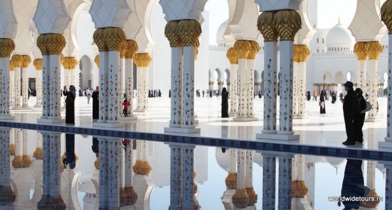 Абу-Даби - белоснежный символ веры и памяти
