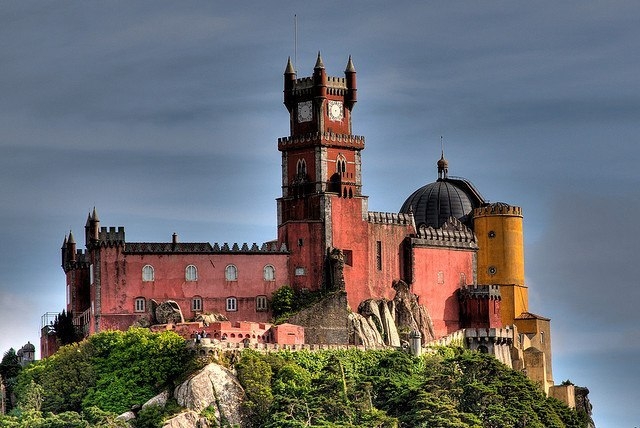 Дворец Пена в Синтре, Португалия