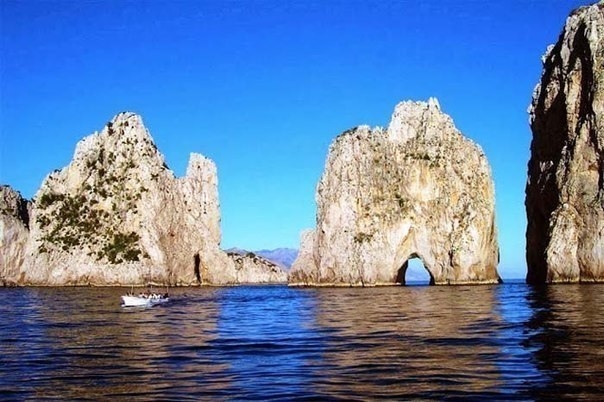 Остров Капри, Италия Остров Капри, Италия