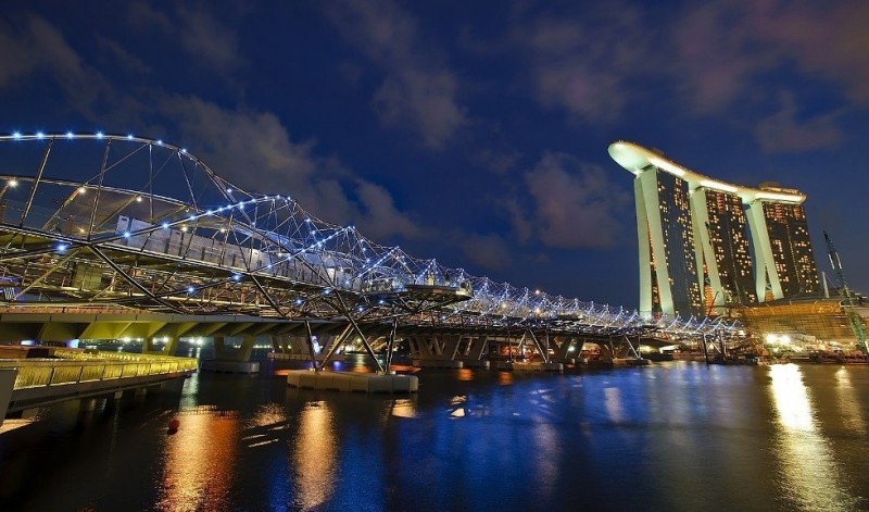 Мост, построенный по фен-шуй: Helix Bridge (Сингапур)