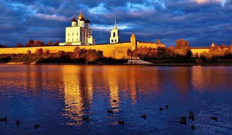 Псковский Кром Псковский Кром