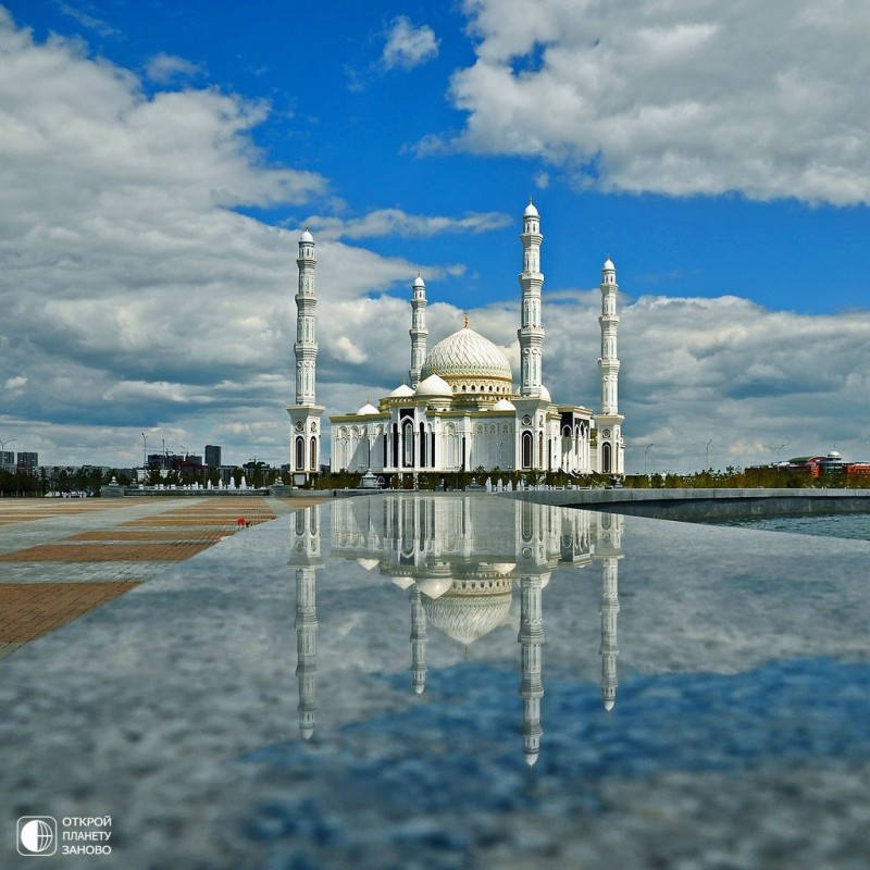 Мечеть «Хазрет-Султан» Мечеть «Хазрет-Султан»