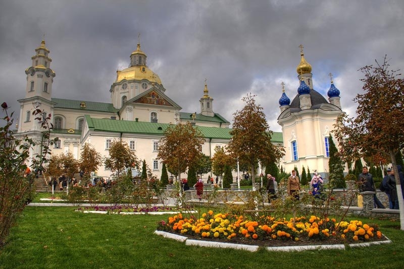 Почаевская лавра - одна из величайших святынь православного мира 2