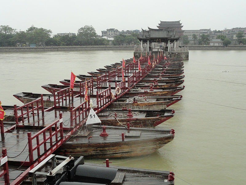 Древний плавающий мост Гуанцзы