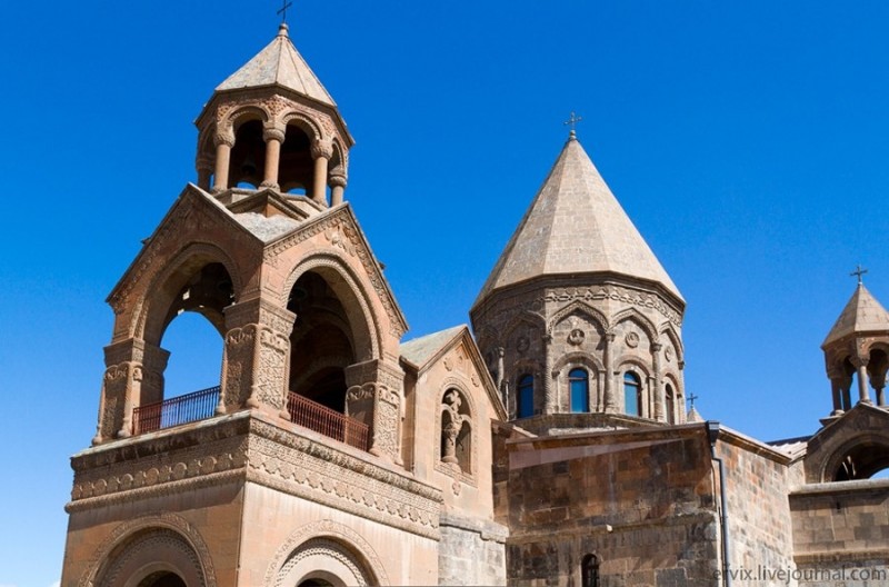 Первопрестольный Святой Эчмиадзин,Армения