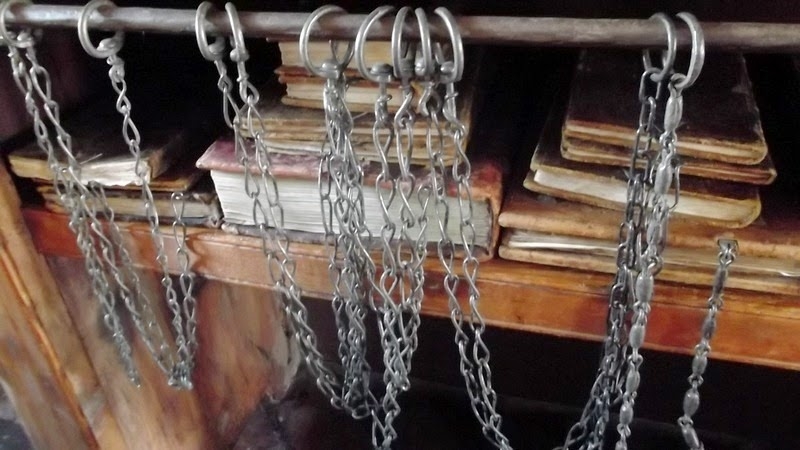 Секрет средневековых библиотек, или Зачем монахи хранили книги на цепи 6