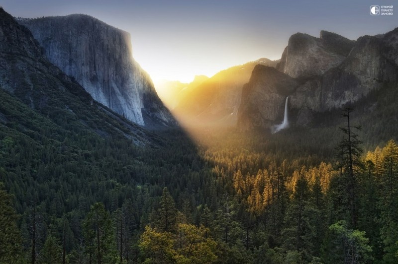 Восход солнца в национальном парке Йосемити, США