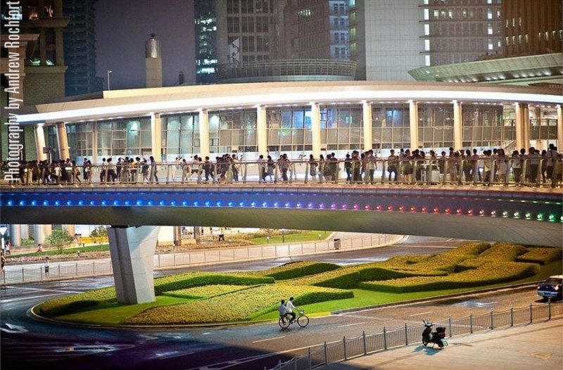 Круглый пешеходный мост в Шанхае, Китай