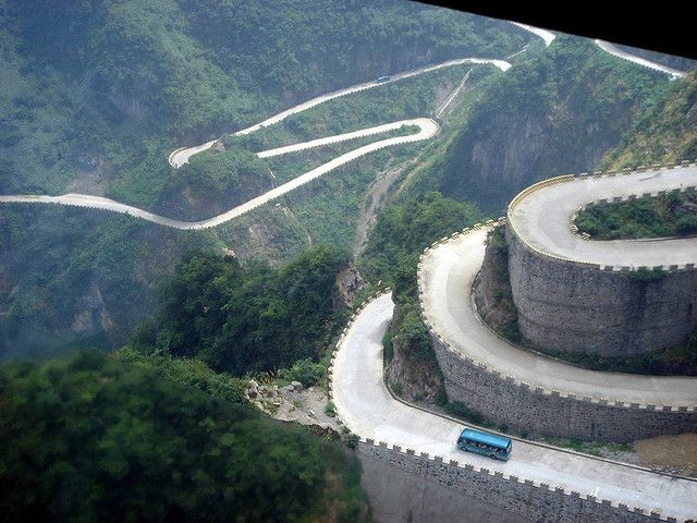 Горный серпантин Avenue Toward Heaven (Китай)