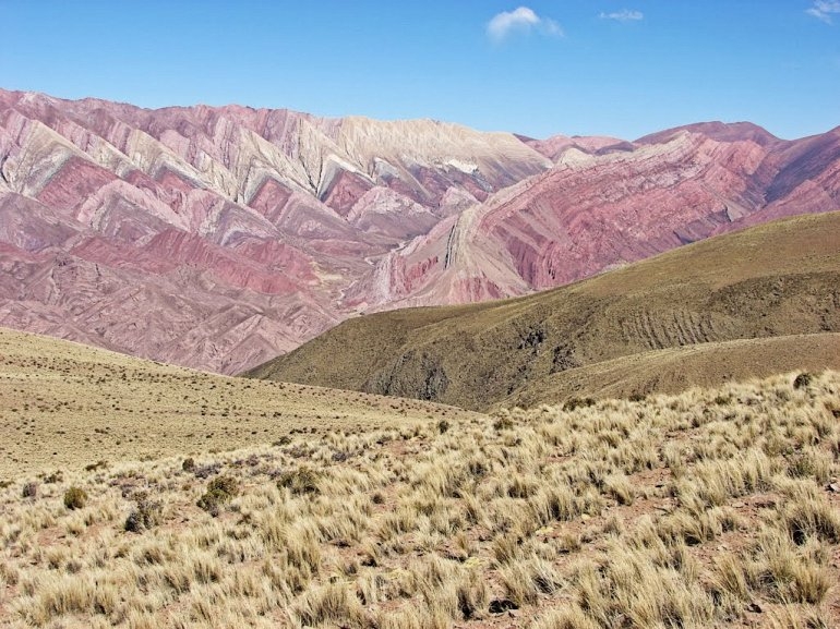 Серранья-дель-Агуараге. Цветные горы Аргентины