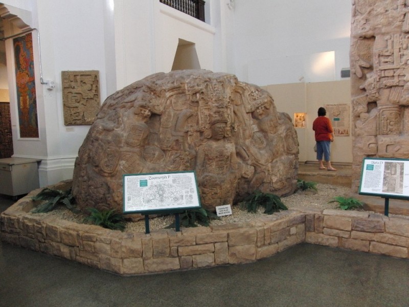 Антропологический музей в Сан-Диего (США)