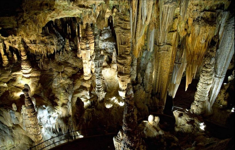 Невероятная красота Лурейских пещер (США)