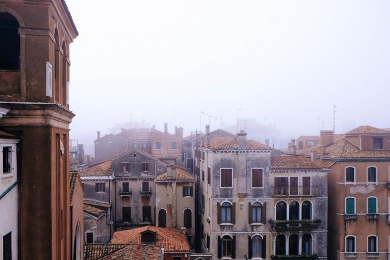 Туманная Венеция, Италия.