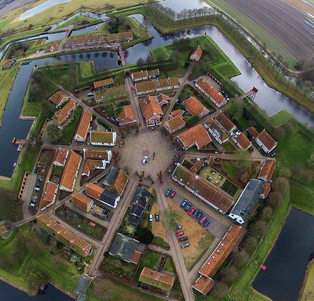 Крепость Буртанж в Нидерландах