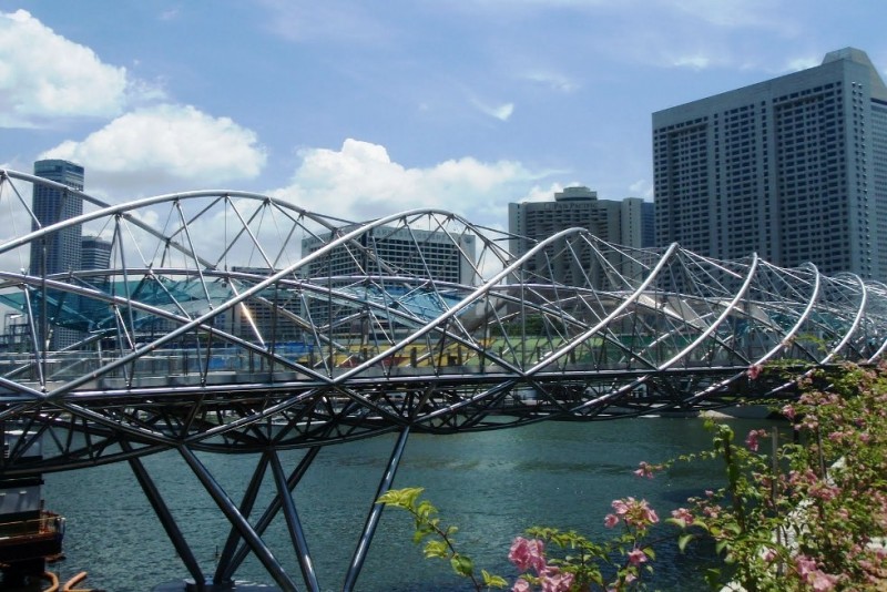 Мост, построенный по фен-шуй: Helix Bridge (Сингапур)