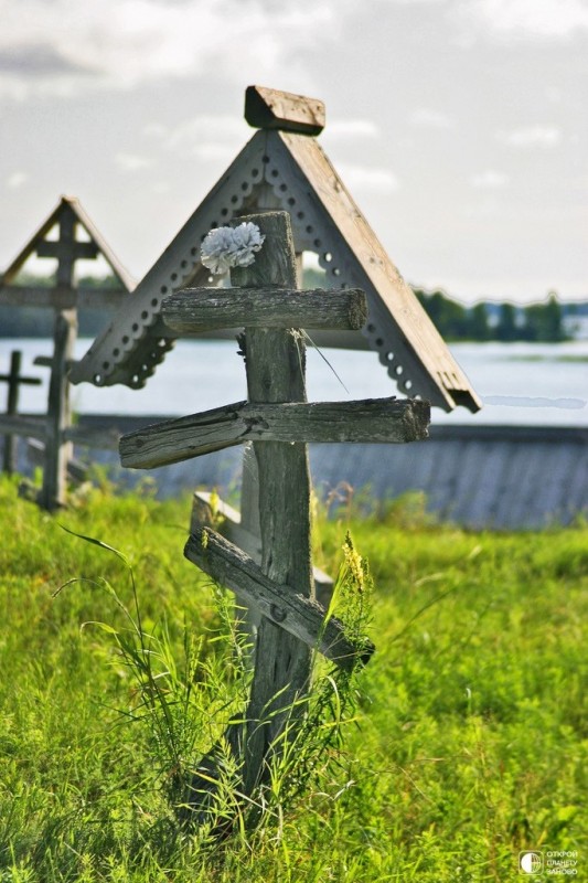 Памятники деревянного зодчества на острове Кижи в Карелии