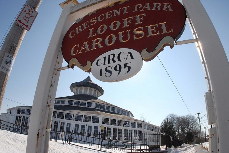 Столетняя карусель Looff Carousel в Сан-Диего (США)