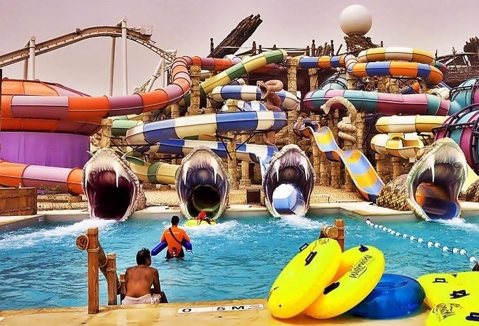 Аквапарк Yas Waterworld