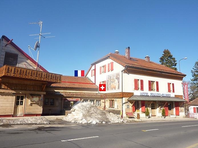 Отель Арбез - наполовину в Швейцарии, наполовину во Франции